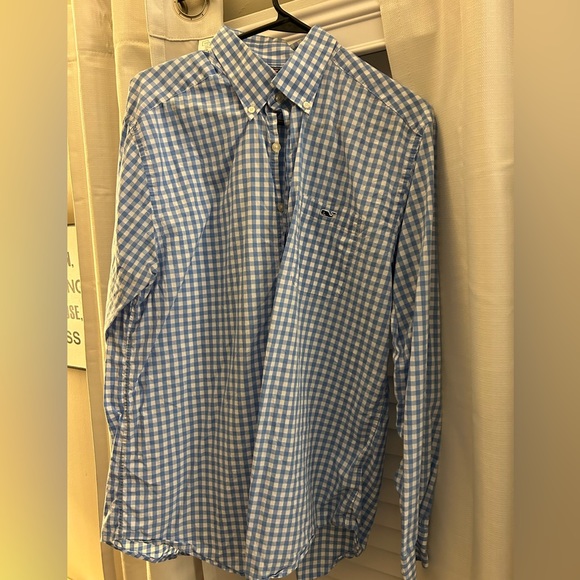 Vineyard Vines Button-Up - Picture 1 of 2